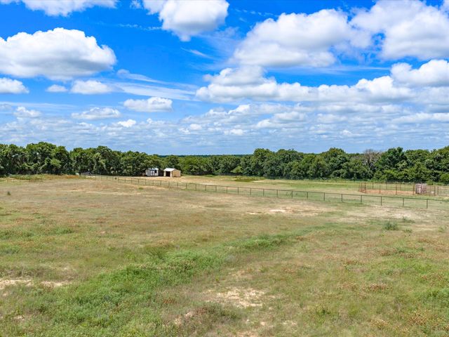 828 Wilson Road, Perrin, TX 76486