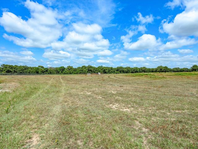 828 Wilson Road, Perrin, TX 76486