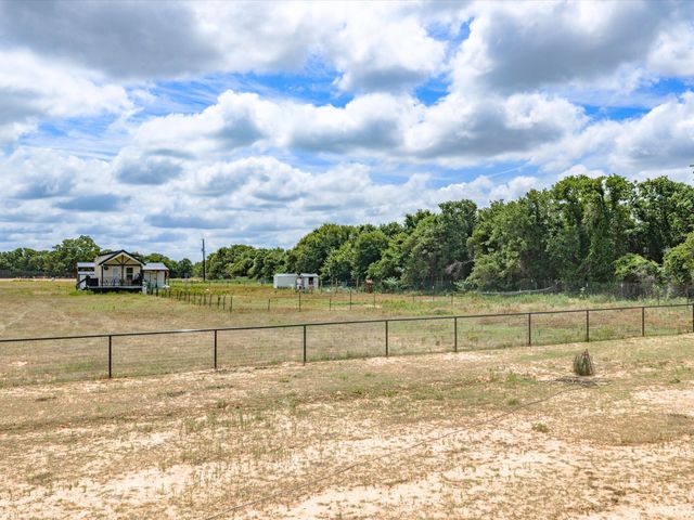 828 Wilson Road, Perrin, TX 76486