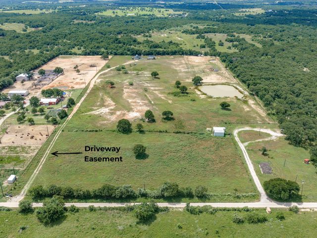 828 Wilson Road, Perrin, TX 76486