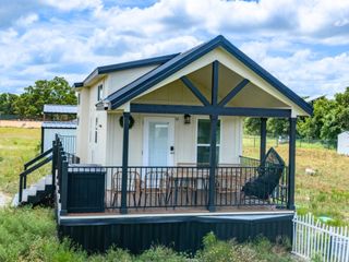 828 Wilson Road, Perrin, TX 76486