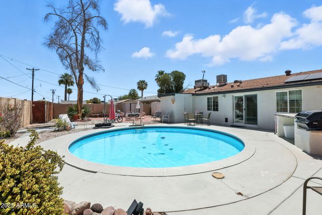 6826 E WILLETTA Street, Scottsdale, AZ 85257