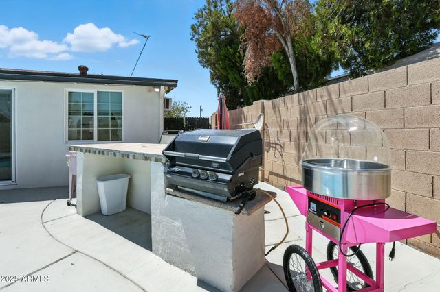 6826 E WILLETTA Street, Scottsdale, AZ 85257