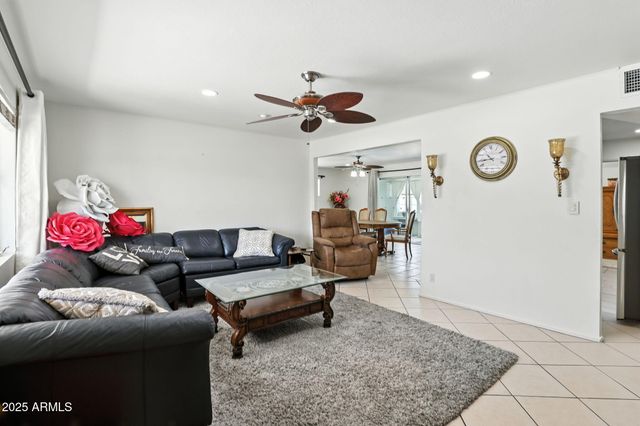 6826 E WILLETTA Street, Scottsdale, AZ 85257