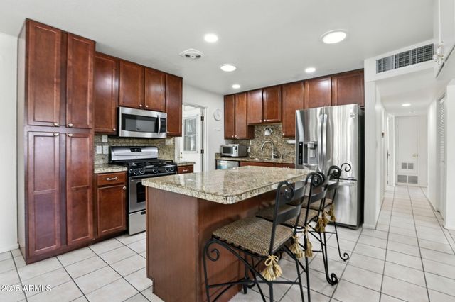 6826 E WILLETTA Street, Scottsdale, AZ 85257