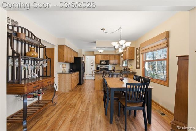 15948 Park Lane, Northville, MI 48168