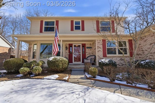 15948 Park Lane, Northville, MI 48168