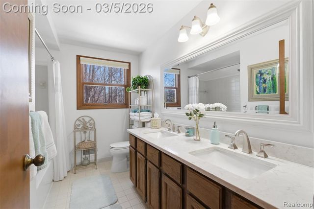 15948 Park Lane, Northville, MI 48168