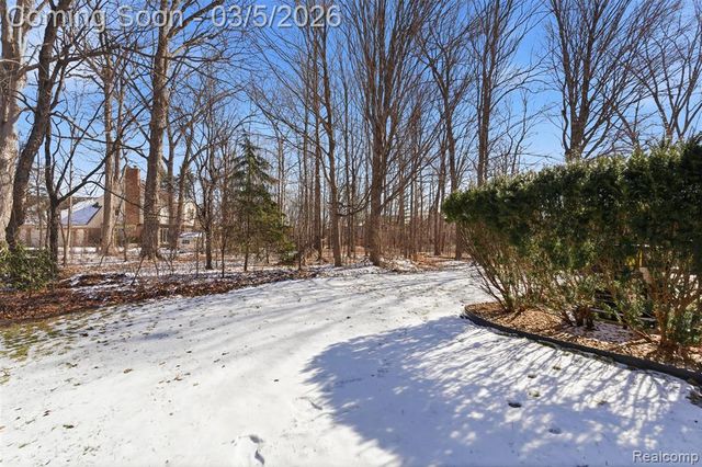 15948 Park Lane, Northville, MI 48168