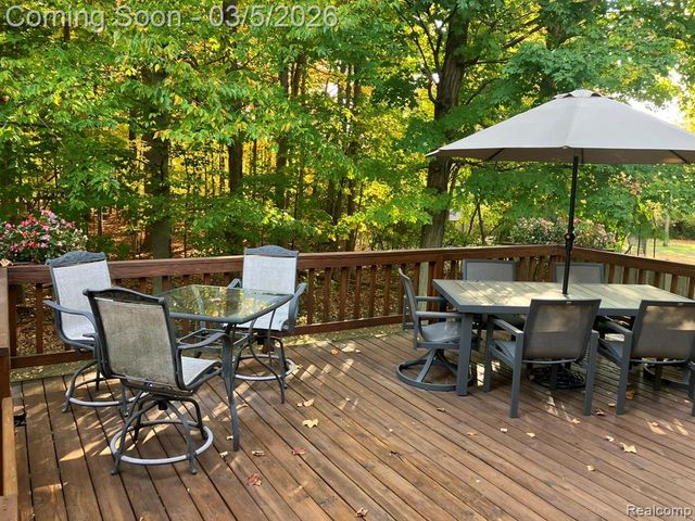 15948 Park Lane, Northville, MI 48168