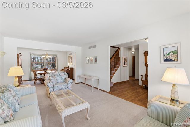 15948 Park Lane, Northville, MI 48168