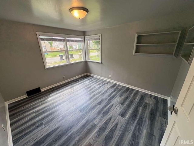 1635 N Johnson Street, South Bend, IN 46628