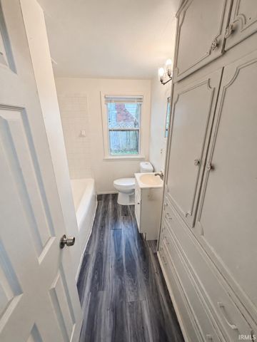 1635 N Johnson Street, South Bend, IN 46628