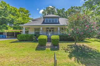 211 Frisco Street, Cumby, TX 75433