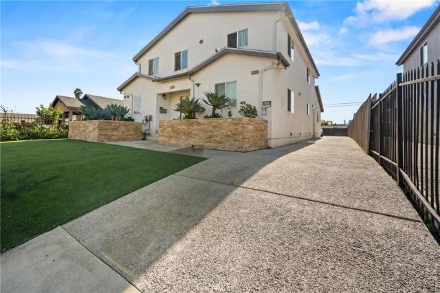 152 W 111th Place, Los Angeles, CA 90061