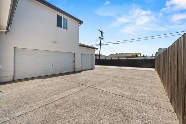 152 W 111th Place, Los Angeles, CA 90061