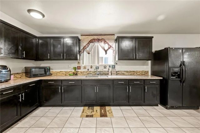 152 W 111th Place, Los Angeles, CA 90061