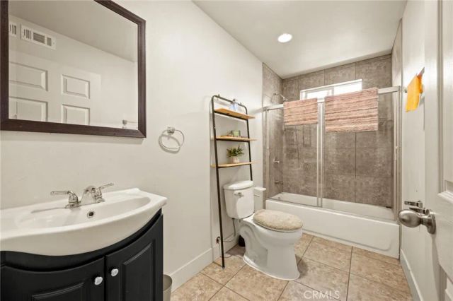 152 W 111th Place, Los Angeles, CA 90061