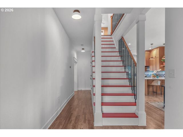 1017 Ne SKIDMORE St, Portland, OR 97211