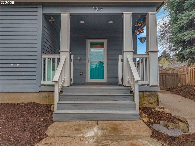 1017 Ne SKIDMORE St, Portland, OR 97211