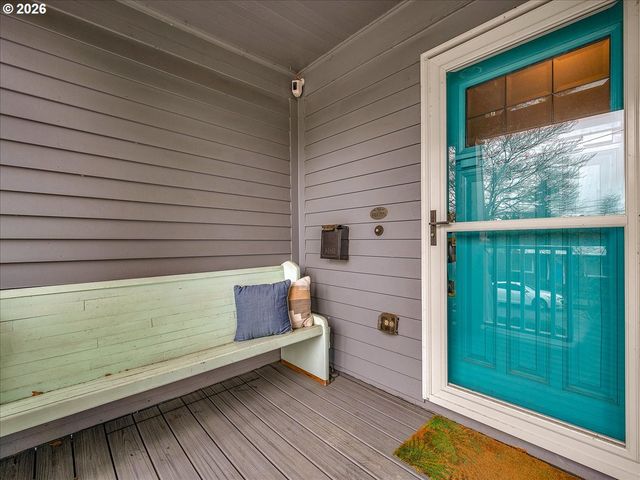 1017 Ne SKIDMORE St, Portland, OR 97211