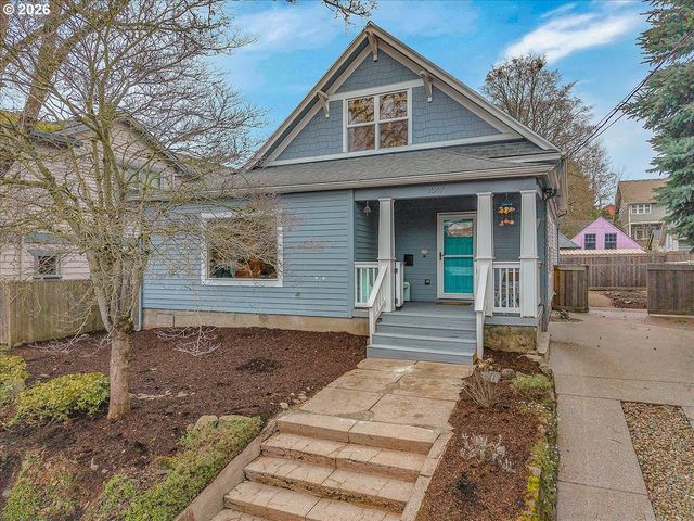 1017 Ne SKIDMORE St, Portland, OR 97211