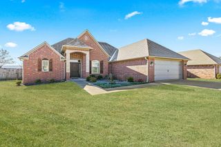 3901 SW Flatrock Avenue, Bentonville, AR 72713