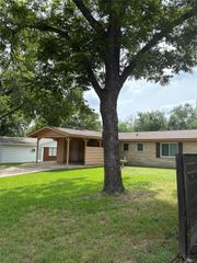 5907 Eureka DR, Austin, TX 78745