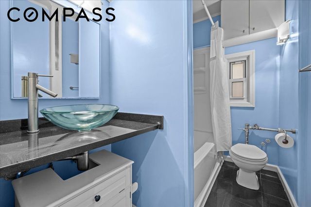 1710 Carroll Street D4, New York City, NY 11213