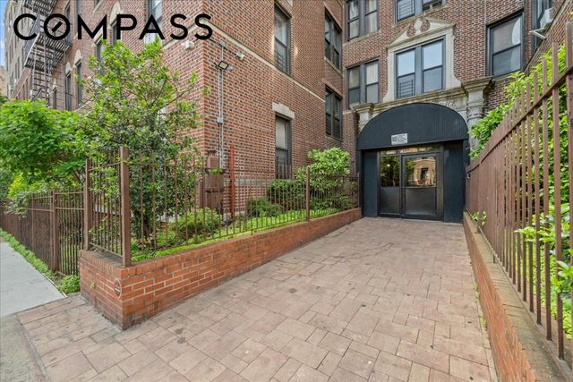 1710 Carroll Street D4, New York City, NY 11213