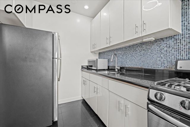 1710 Carroll Street D4, New York City, NY 11213