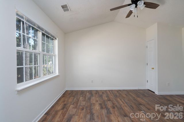 6491 Saint Bernard Way, Charlotte, NC 28269