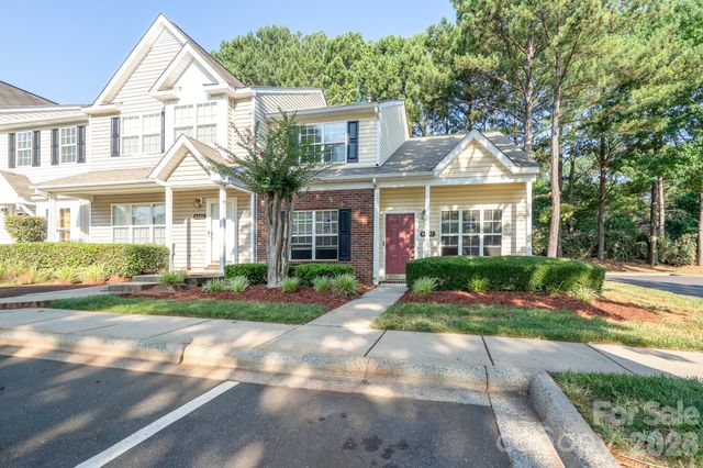 6491 Saint Bernard Way, Charlotte, NC 28269