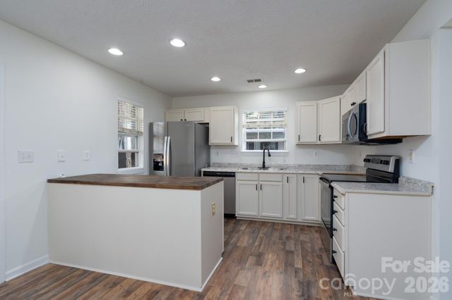6491 Saint Bernard Way, Charlotte, NC 28269