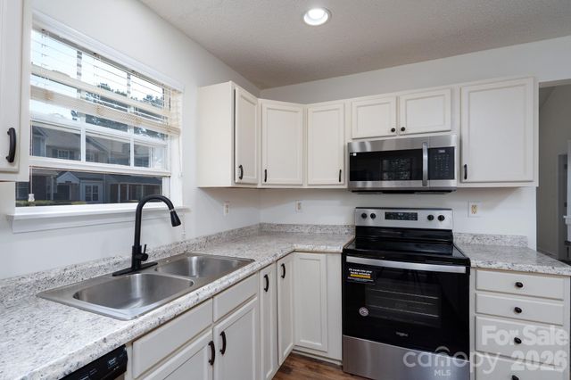 6491 Saint Bernard Way, Charlotte, NC 28269