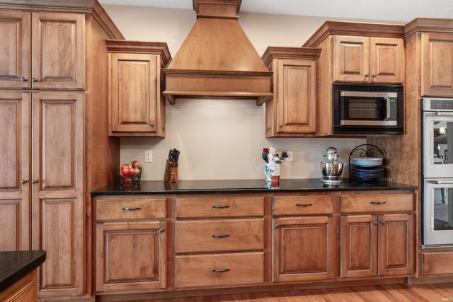 3106 Greythorne Court, Fort Wayne, IN 46814