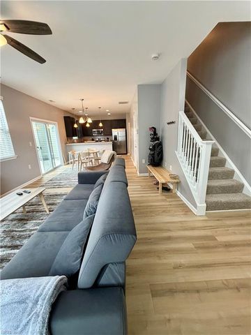 4192 Clarendon WAY, Virginia Beach, VA 23456