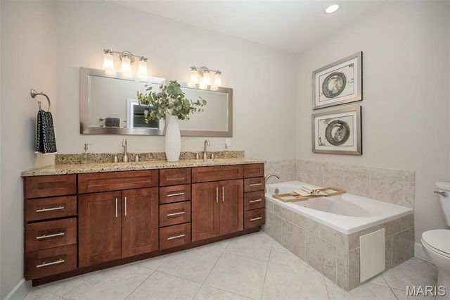 6404 Cates Avenue 4W, St Louis, MO 63130