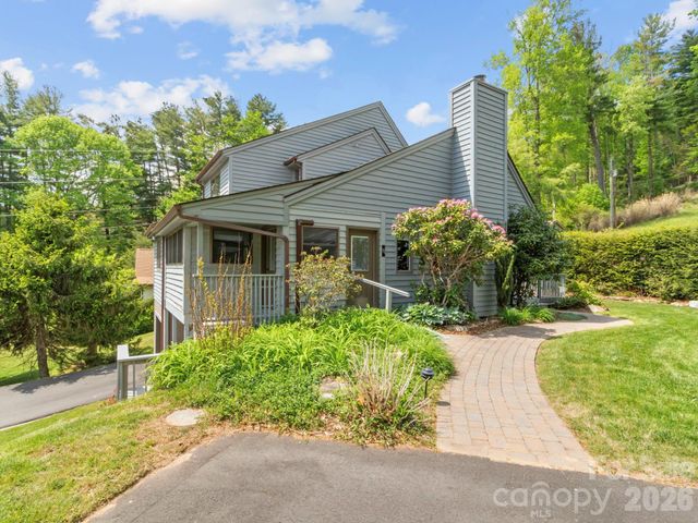 317 Robertson Street, Burnsville, NC 28714