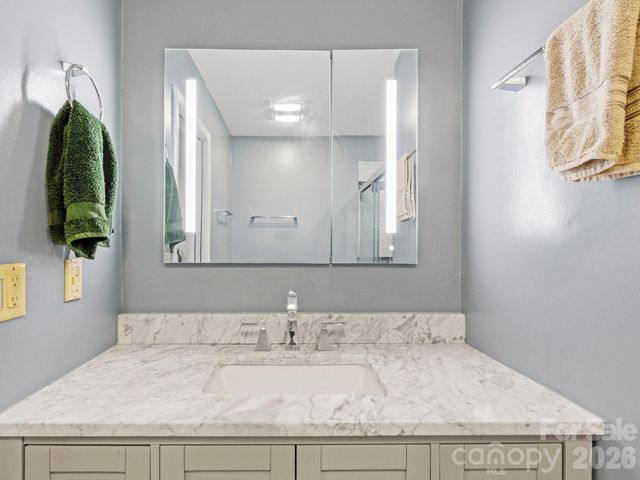 317 Robertson Street, Burnsville, NC 28714