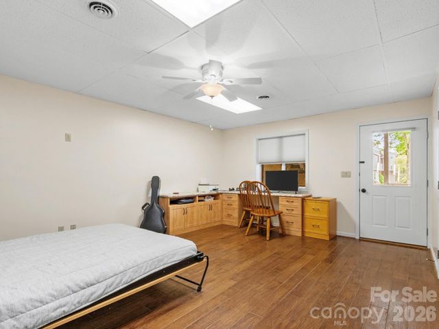 317 Robertson Street, Burnsville, NC 28714
