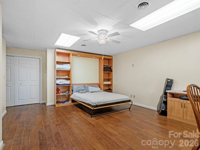 317 Robertson Street, Burnsville, NC 28714