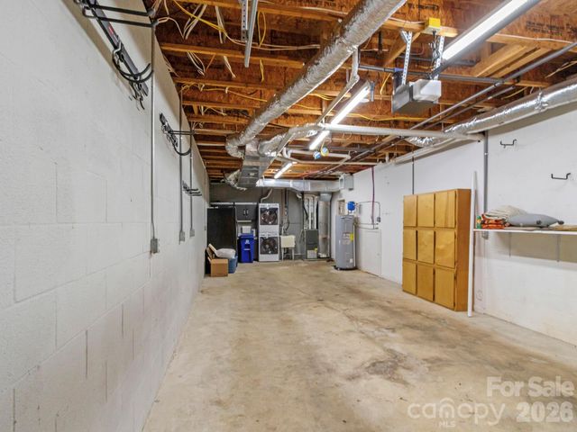 317 Robertson Street, Burnsville, NC 28714
