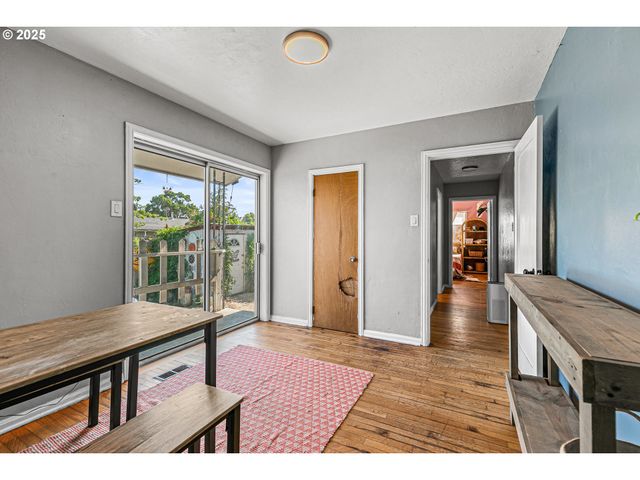 219 BERRYDALE Ave, Medford, OR 97501