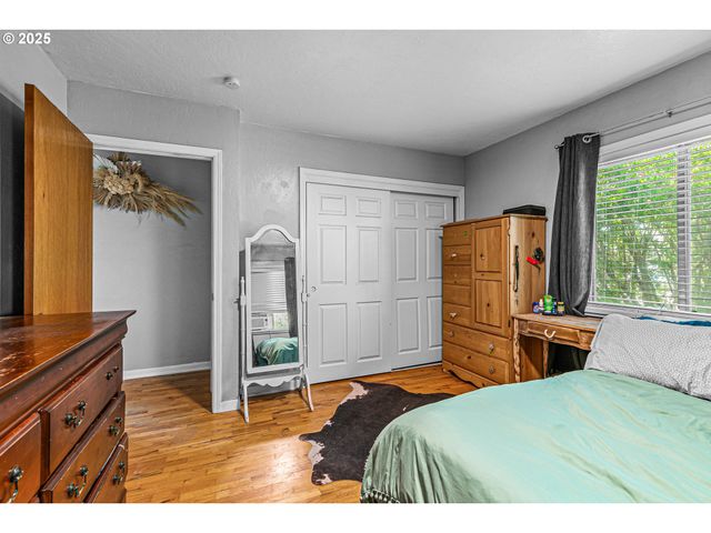 219 BERRYDALE Ave, Medford, OR 97501