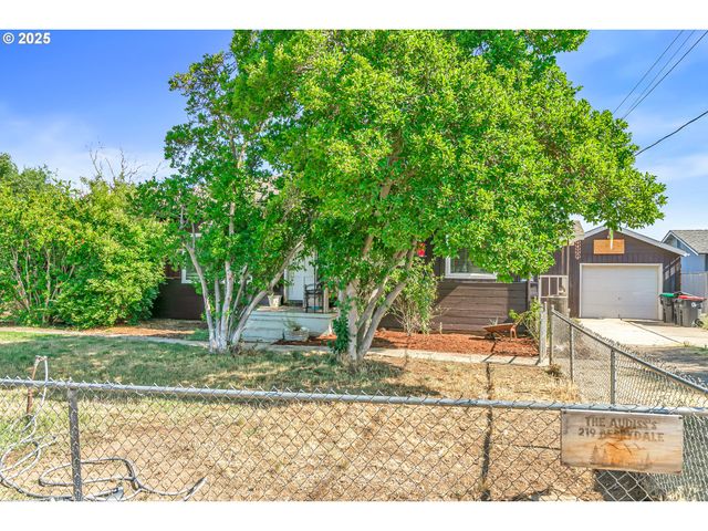 219 BERRYDALE Ave, Medford, OR 97501