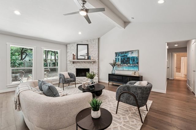 10403 Doering LN, Austin, TX 78750