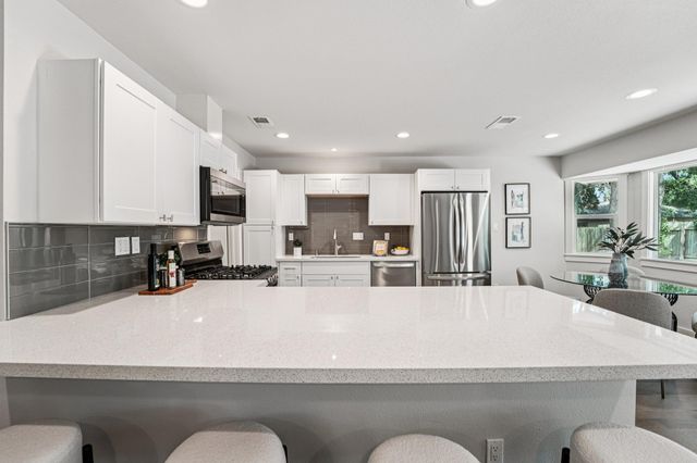 10403 Doering LN, Austin, TX 78750
