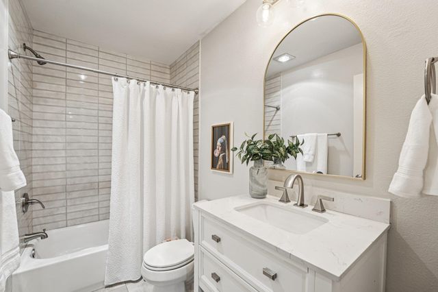 10403 Doering LN, Austin, TX 78750
