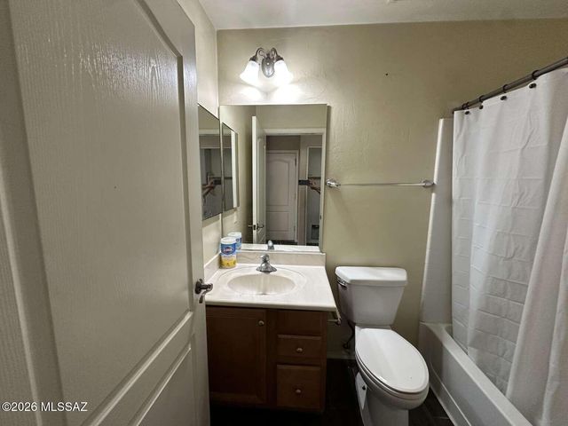 489 S Stone Bench Road, Vail, AZ 85641